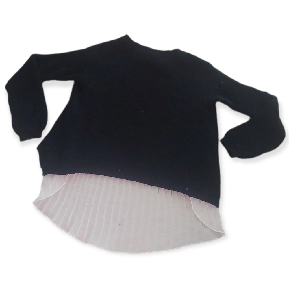 Atmosphere sweater
